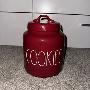 Rae Dunn. Large Cookie Jar